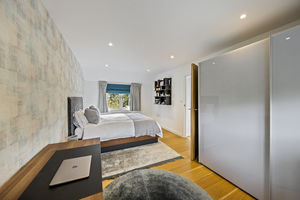 Bedroom- click for photo gallery
